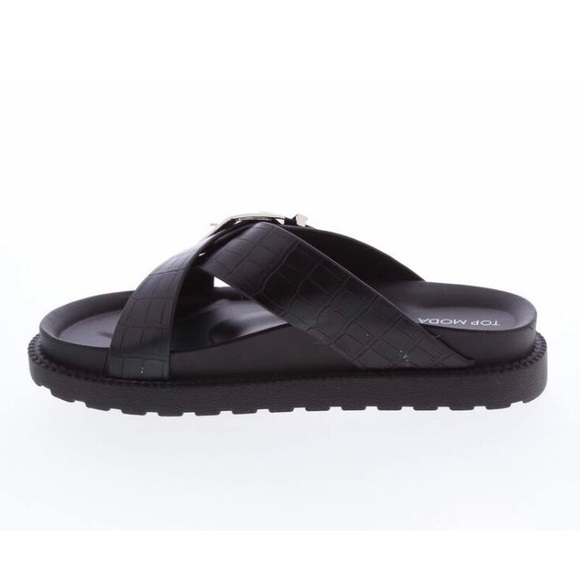 Brand New Women’s Buckle Sandal - Black - Picture 3 of 4